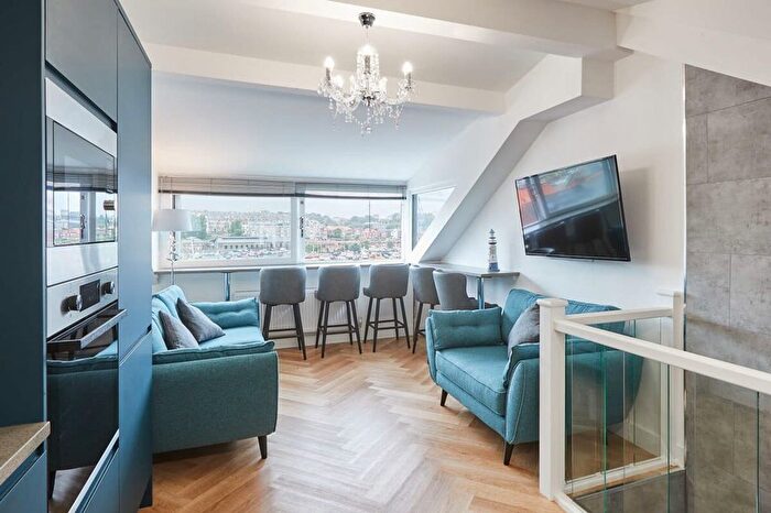 3 Bedroom Flat To Rent In Whitby, YO22