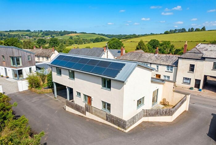 3 Bedroom Detached House To Rent In Bow, Crediton, EX17