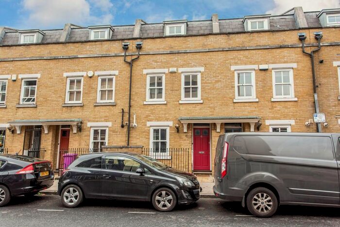 3 Bedroom Town House To Rent In Sarum Terrace, Bow Common Lane, London, E3