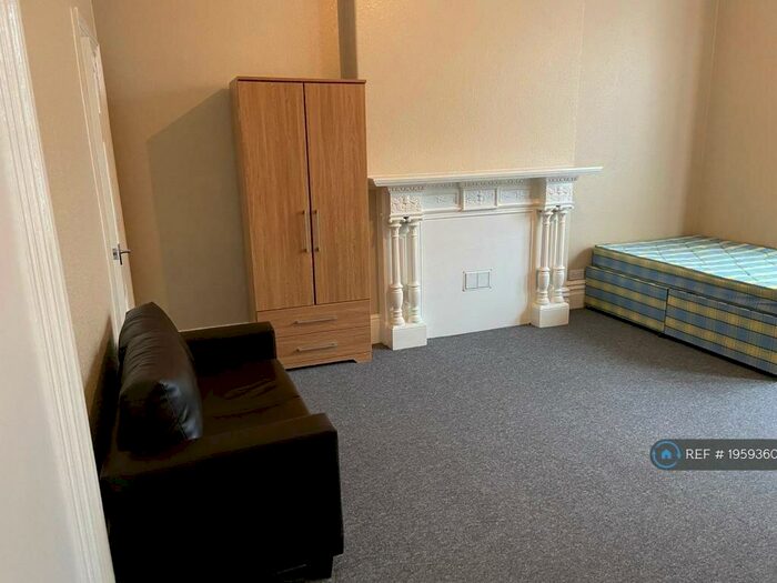 Studio To Rent In Redland Road, Bristol, BS6