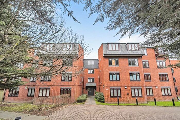 1 Bedroom Flat For Sale In Burnt Ash Hill, Lee, London, SE12