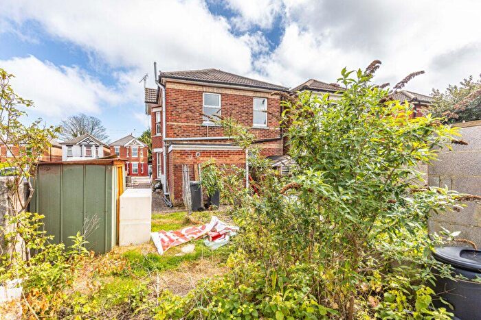 2 Bedroom Flat For Sale In Osborne Road, BH9