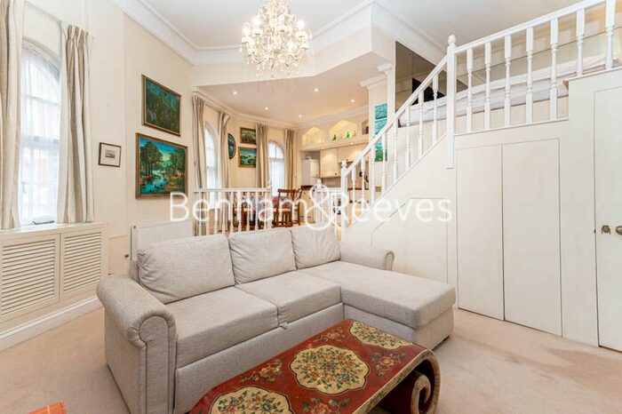 Studio To Rent In Kensington Court Mews, Kensington W8