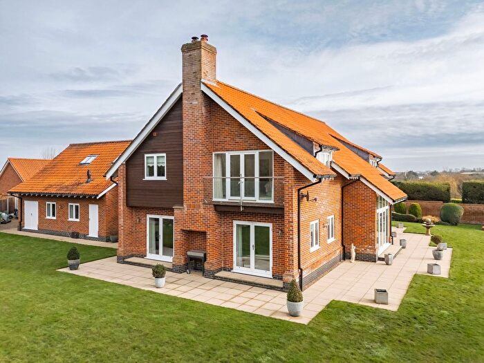 4 Bedroom Detached House For Sale In Primrose Lane, Ringsfield, Beccles, NR34