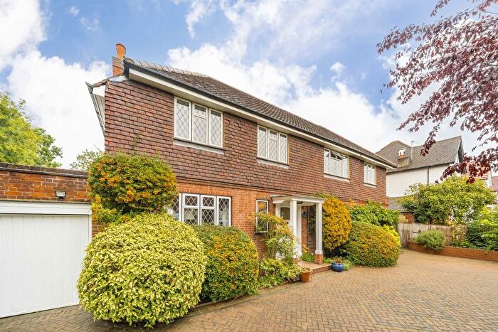 5 Bedroom Detached House For Sale In Lynton Road, New Malden, KT3