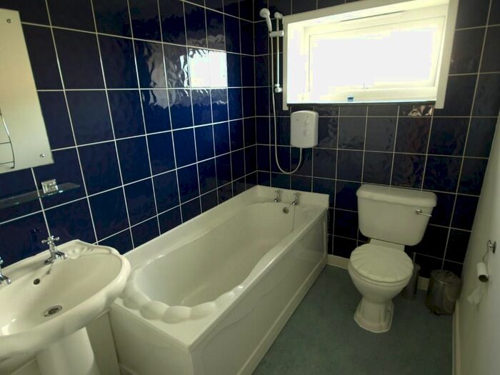 3 Bedroom Flat To Rent In Glenacre Road, Cumbernauld, Glasgow, G67