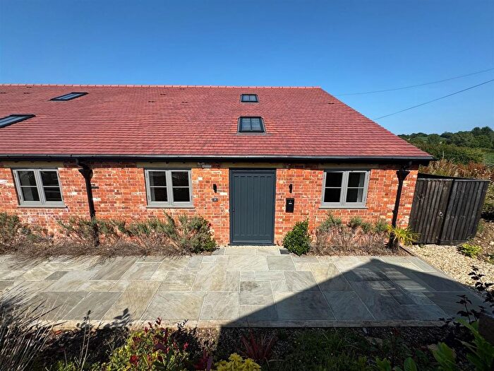 4 Bedroom Barn Conversion For Sale In Plumber Farm, Plumber, Sturminster Newton, DT10