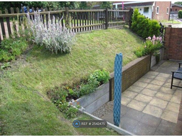 1 Bedroom Terraced House To Rent In Stonecross Lea, Walderslade, ME5