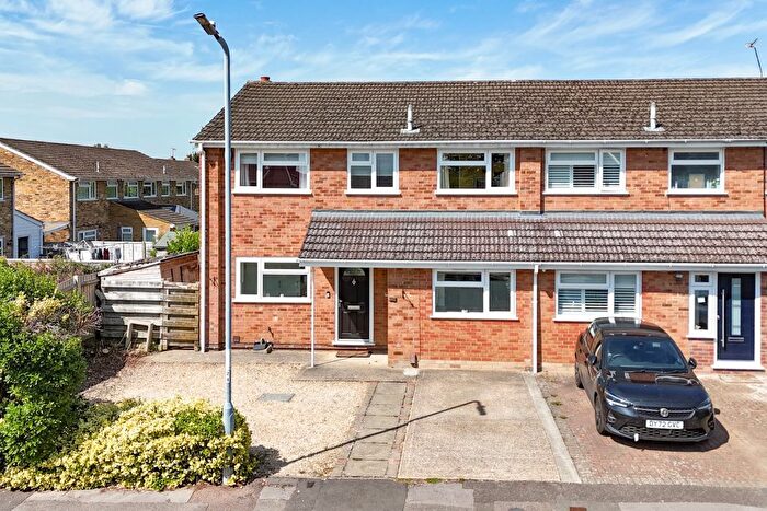 4 Bedroom Semi-Detached House For Sale In Farmers Way, Maidenhead, Berkshire, SL6