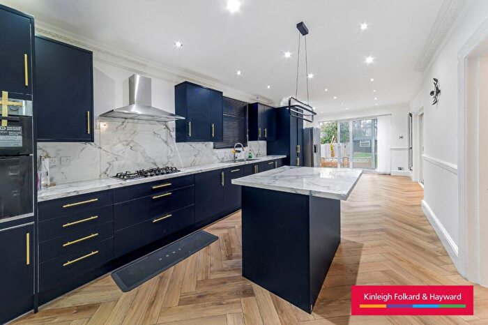 7 Bedroom Semi-Detached House To Rent In Inchmery Road, London, SE6