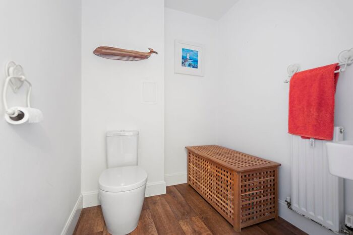 3 Bedroom Terraced House For Sale In Fairlie Grove, Rosewell, EH24