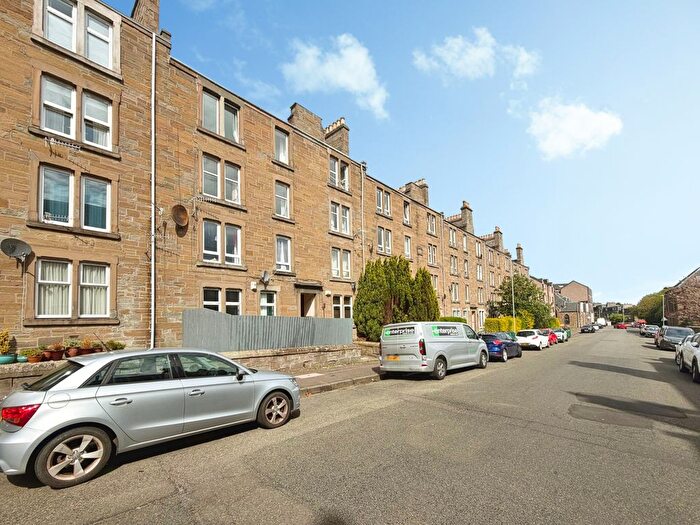 2 Bedroom Flat For Sale In Scott Street, Dundee, DD2