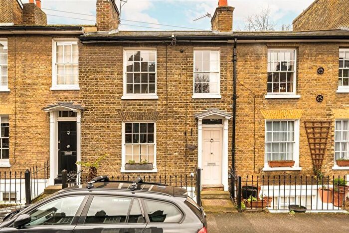 2 Bedroom Terraced House For Sale In Prior Street, Greenwich, SE10