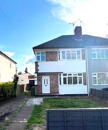 3 Bedroom Semi-Detached House To Rent In Leicester Road, Wigston, Leicester, LE18