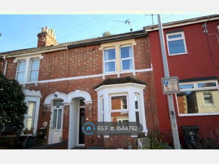 2 Bedroom Terraced House To Rent In Dixon Street, Swindon, SN1