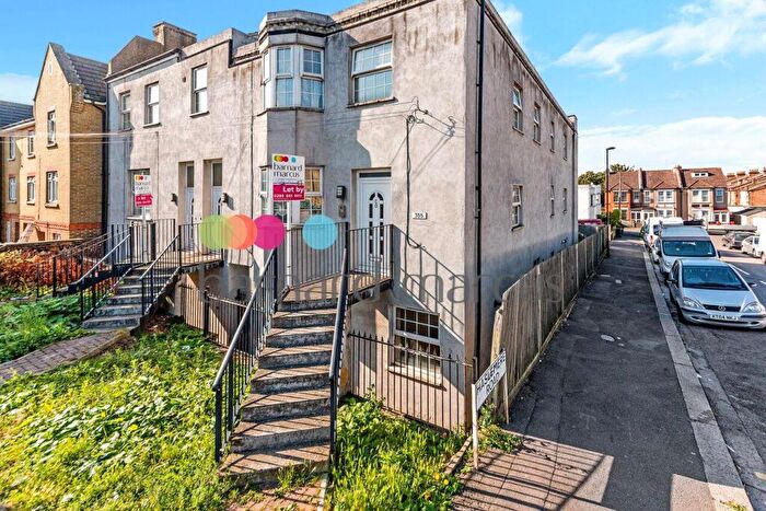 1 Bedroom Apartment To Rent In Bensham Lane, Thornton Heath, CR7