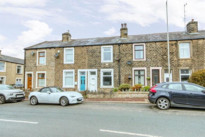 2 Bedroom Terraced House For Sale In Long Ing Lane, Barnoldswick, BB18