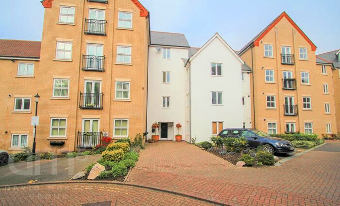 2 Bedroom Flat To Rent In Henry Laver Court, Colchester, CO3