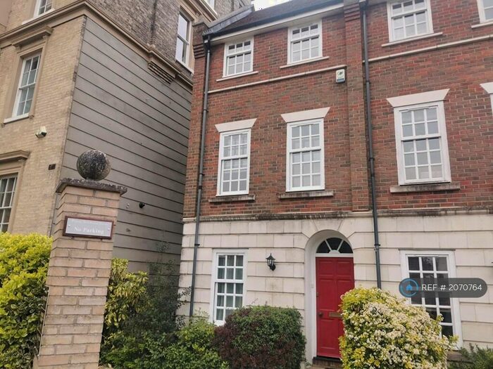 3 Bedroom End Of Terrace House To Rent In Wilbye House Lexden Park, Colchester, CO3