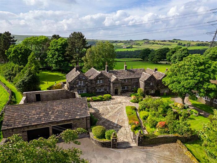 5 Bedroom Link Detached House For Sale In Upper Cockroft, Rishworth, Sowerby Bridge, HX6