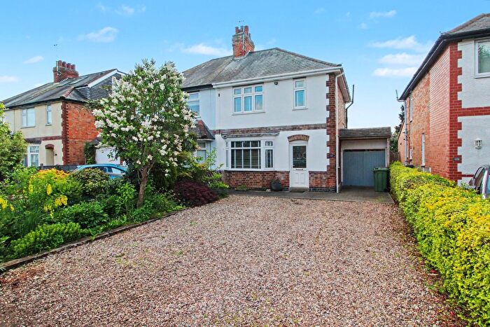 3 Bedroom Semi Detached House For Sale In Grove Road, Blaby, Leicester, LE8