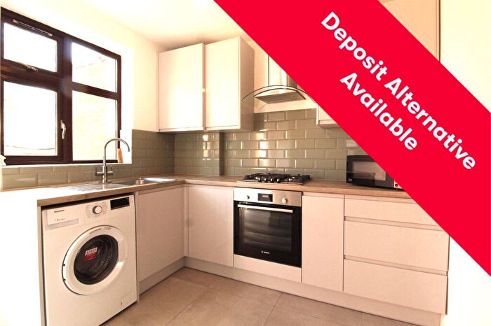 3 Bedroom Semi Detached House To Rent In Broomgrove Gardens, Edgware, HA8