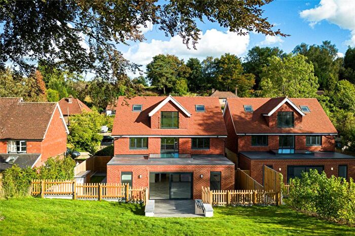 4 Bedroom Detached House For Sale In Peaslake Lane, Peaslake, Surrey, GU5