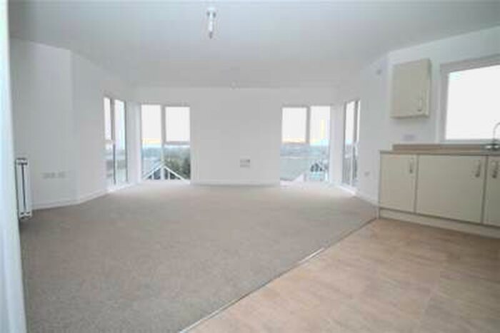 2 Bedroom Flat To Rent In Morris Drive, Belvedere, DA17