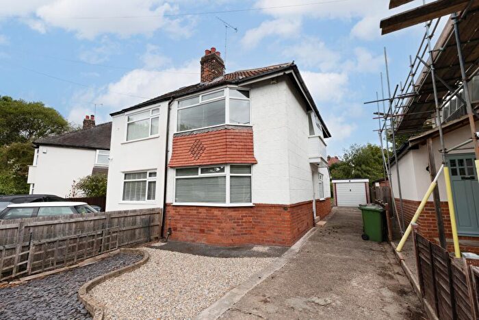 3 Bedroom Semi Detached House For Sale In Green View, Meanwood, Leeds, LS6