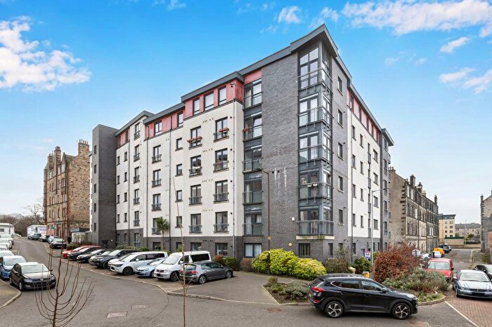 2 Bedroom Flat For Sale In (flat ), Tinto Place, Bonnington, Edinburgh, EH6