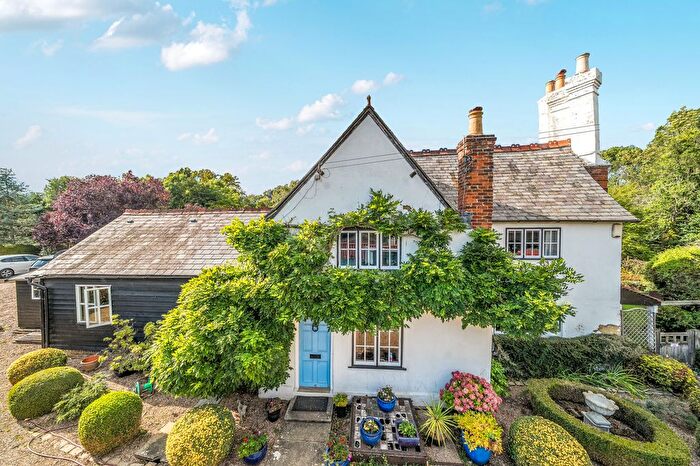 4 Bedroom Detached House For Sale In Chandlers Lane, Rickmansworth, WD3