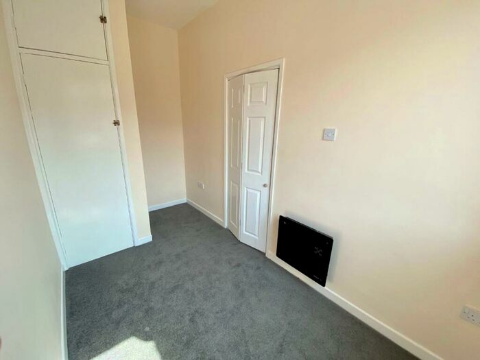 1 Bedroom Flat To Rent In Westbourne Road, Downend, Bristol, BS16