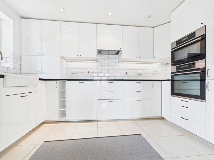 4 Bedroom House To Rent In Rivermead, St. Marys Island, ME4