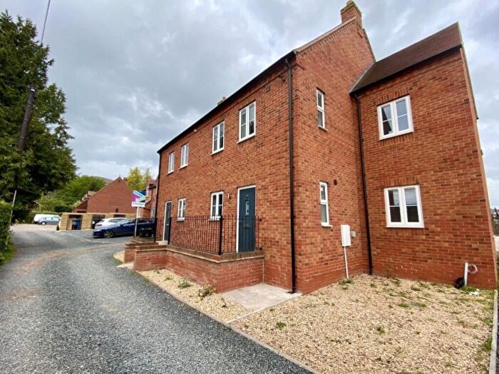 2 Bedroom Flat To Rent In Pickersleigh Avenue, Malvern, WR14