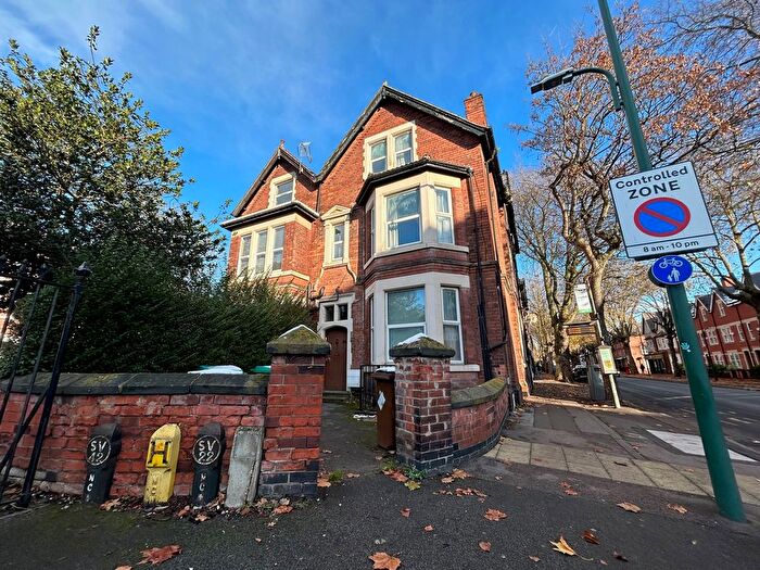 2 Bedroom Flat To Rent In Fishpond Drive, Nottingham, NG7