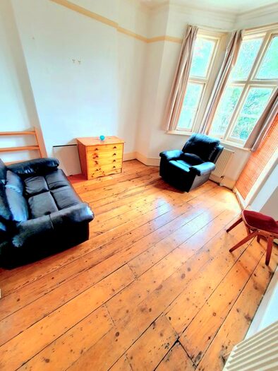 1 Bedroom Flat To Rent In Rosendale Rd, London, SE21