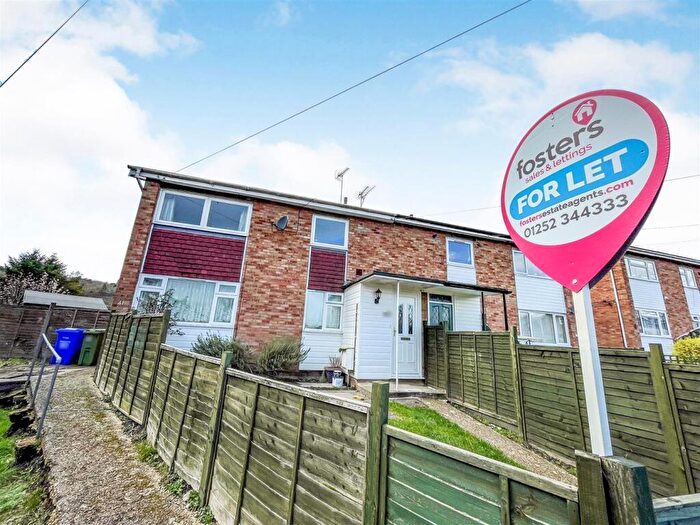 2 Bedroom Flat To Rent In Legge Crescent, Aldershot, GU11