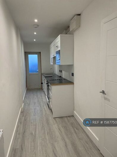 Studio To Rent In Chessington Avenue, Bexleyheath, DA7