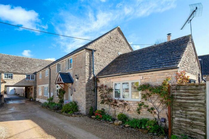 2 Bedroom End Of Terrace House For Sale In Lower End, Alvescot, Nr Bampton, OX18