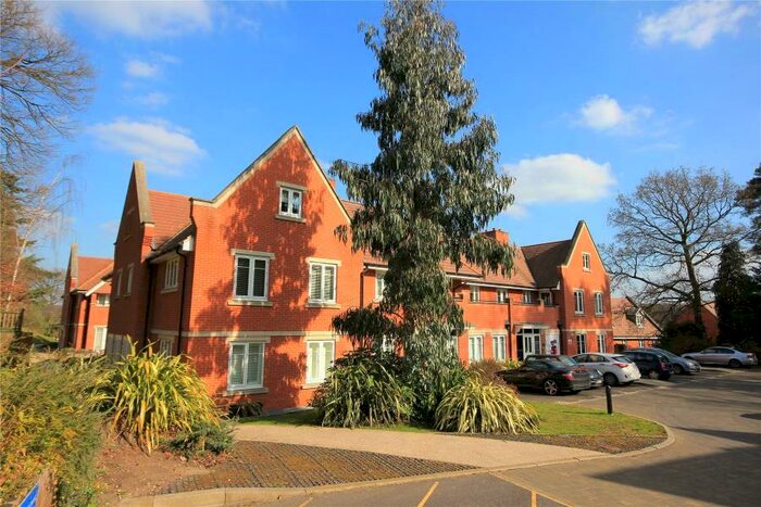 1 Bedroom Flat To Rent In Woking, GU22