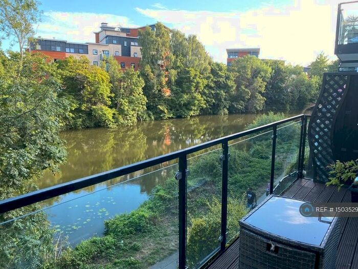 4 Bedroom End Of Terrace House To Rent In Clifford Way, Maidstone, ME16