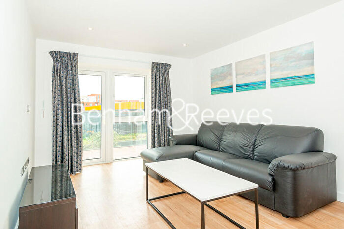 2 Bedroom Apartment To Rent In Aerodrome Road, Colindale, NW9