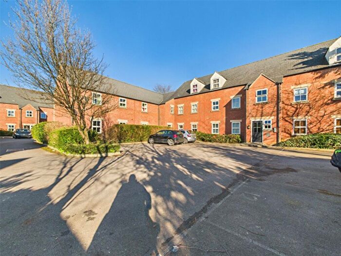 2 Bedroom Apartment For Sale In Farm Street, Gloucester, Gloucestershire, GL1