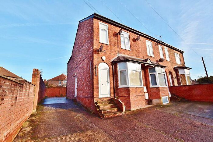 1 Bedroom Flat To Rent In Peel Green Road, Manchester, M30