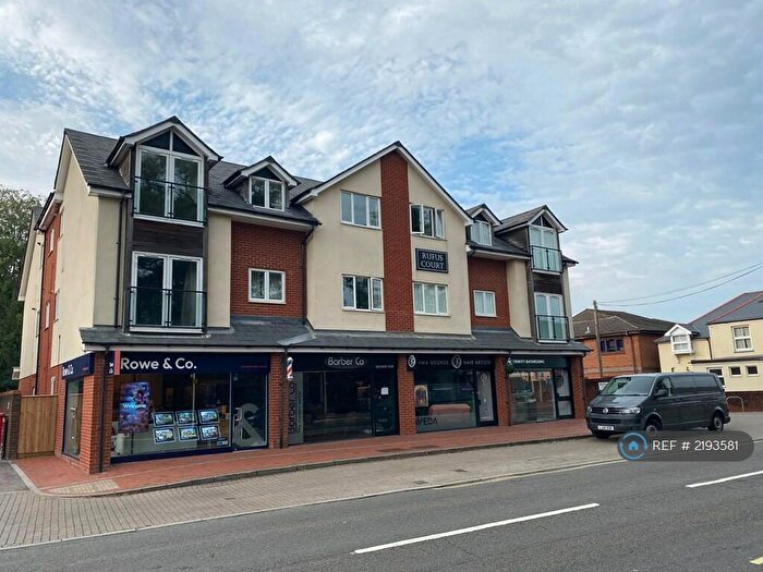 2 Bedroom Flat To Rent In Rufus Court, Chandler's Ford, Eastleigh, SO53