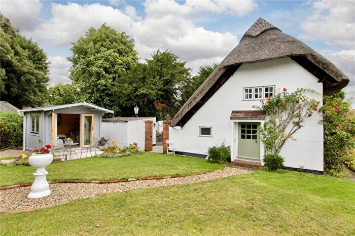 3 Bedroom Detached House For Sale In Hartley Green, Hartley, Longfield, Kent, DA3