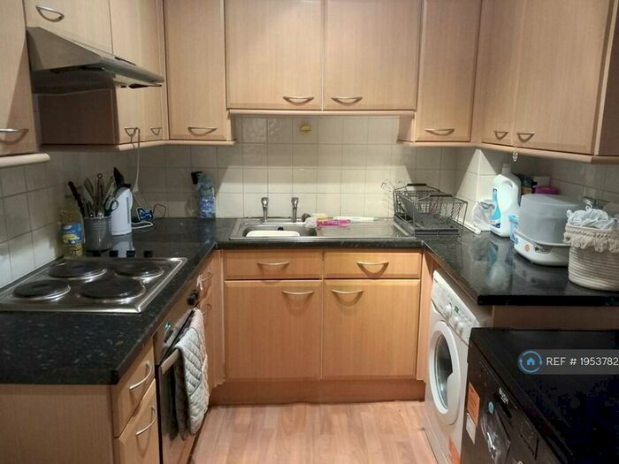 1 Bedroom Flat To Rent In Tavistock Street, Bedford, MK40