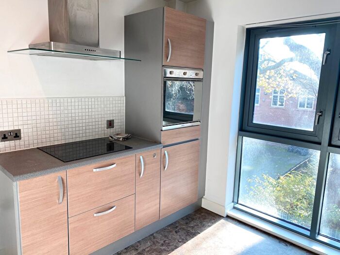 2 Bedroom Flat To Rent In The Habitat, Nottingham, NG1