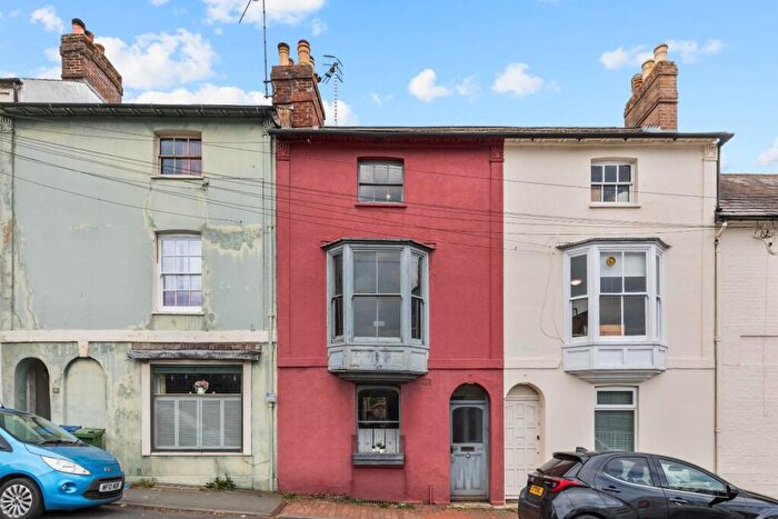 3 Bedroom Terraced House For Sale In North Street, Lewes, East Sussex, BN7