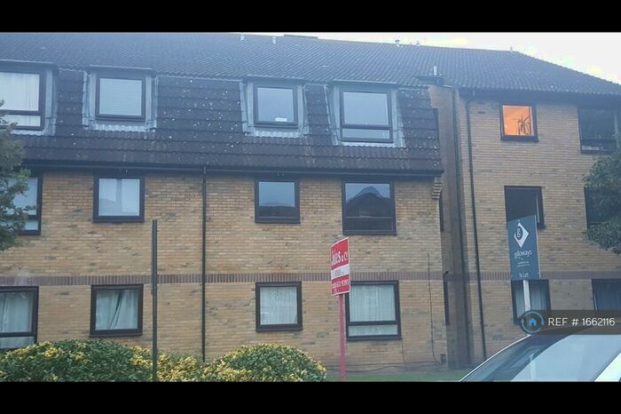 1 Bedroom Flat To Rent In Howard Road, London, SE25